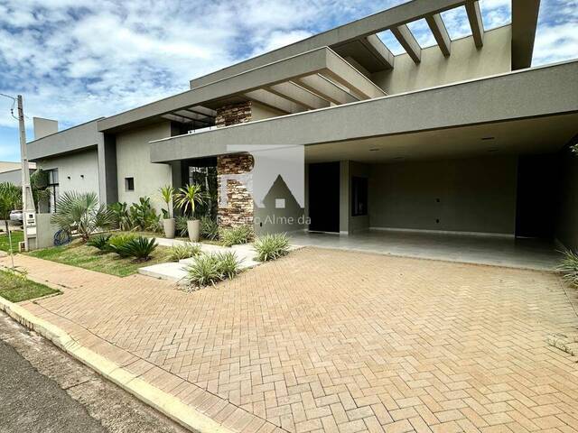 #27 - Casa para Venda em São José do Rio Preto - SP